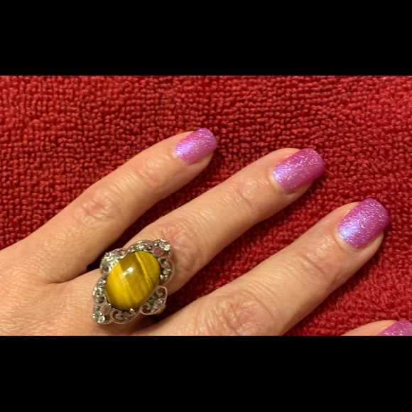 Fun...Tiger eye ring - Picture 2 of 3